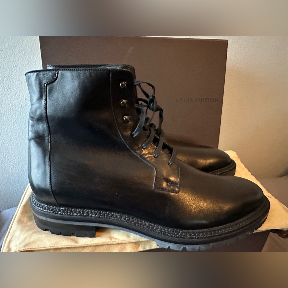 Louis Vuitton Men Black Leather Boot 9.5UK 10.5US New Never Worn